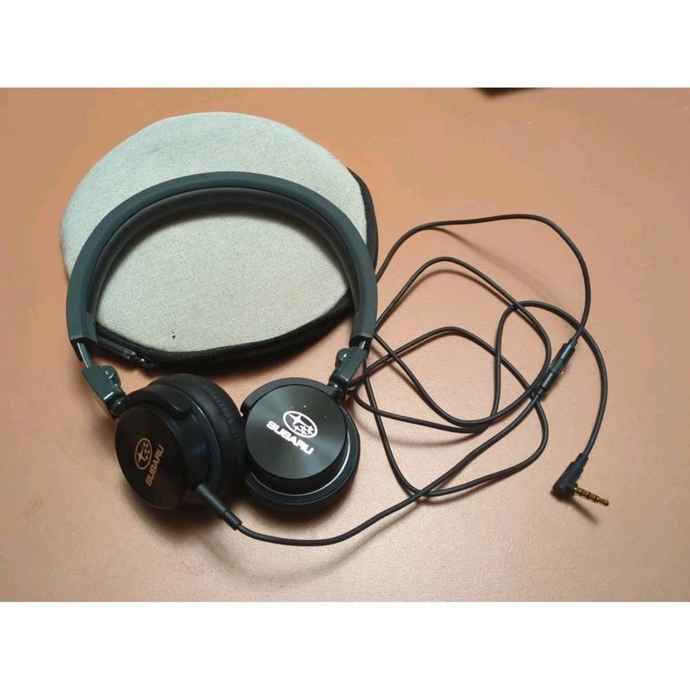 Harmon/Kardon Subaru Headphones Foldable (on the ear) W/ Carry Bag.